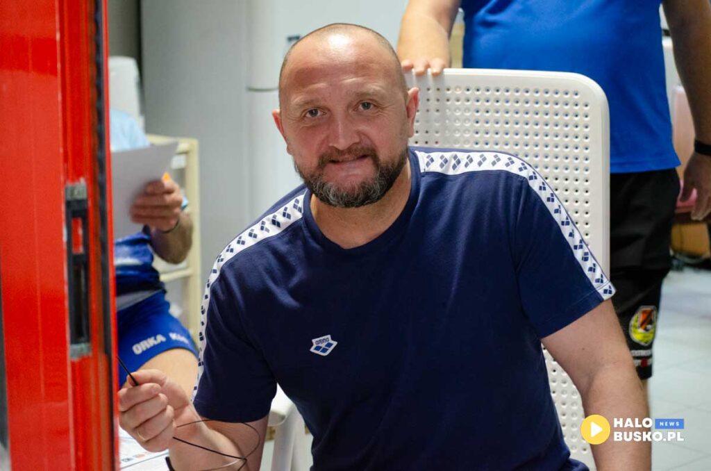 zawody plywackie na basenie w busku zdroju 27