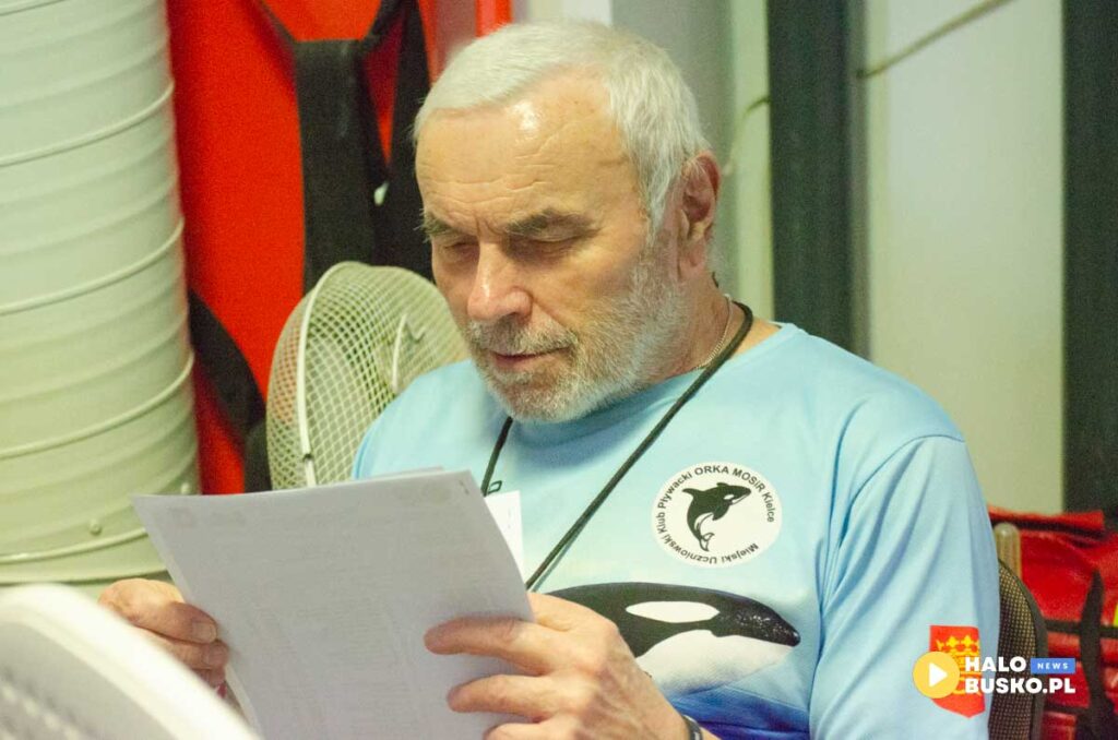 zawody plywackie na basenie w busku zdroju 28