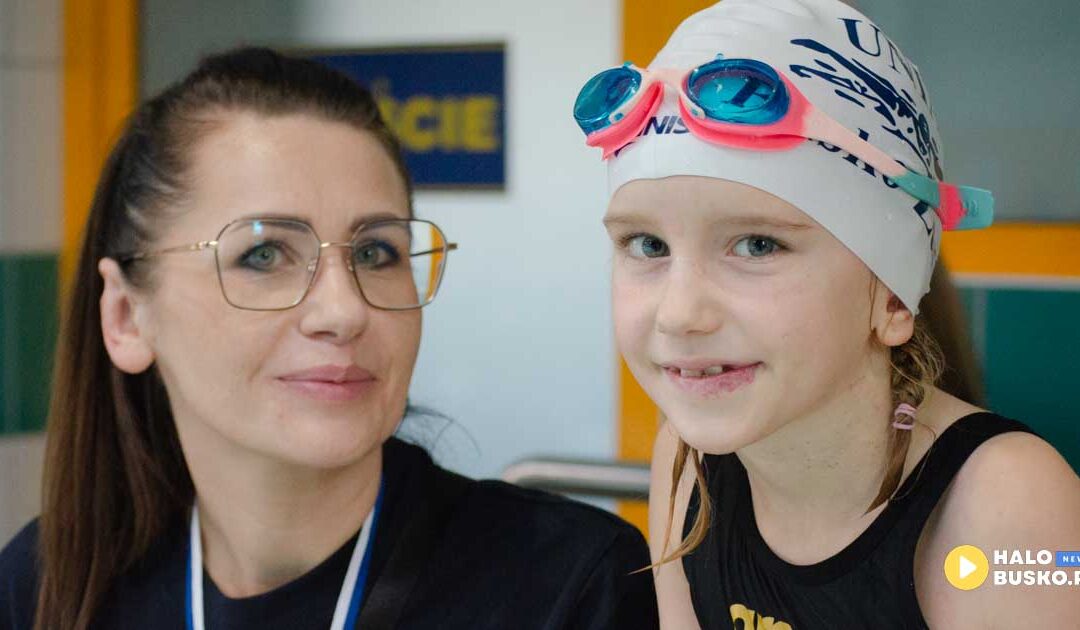 „Mali Mistrzowie na start” – ponad 250 młodych pływaków rywalizowało w Busku-Zdroju (ZDJĘCIA/VIDEO)