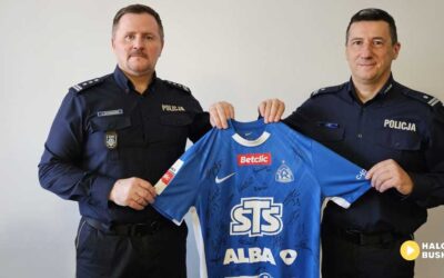 Policjanci z Buska-Zdroju dołączają do Wielkiej Orkiestry Świątecznej Pomocy!