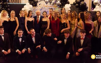 Tak bawili się uczniowie buskiego Kopernika podczas Studniówki w Pałacu w Konarach.