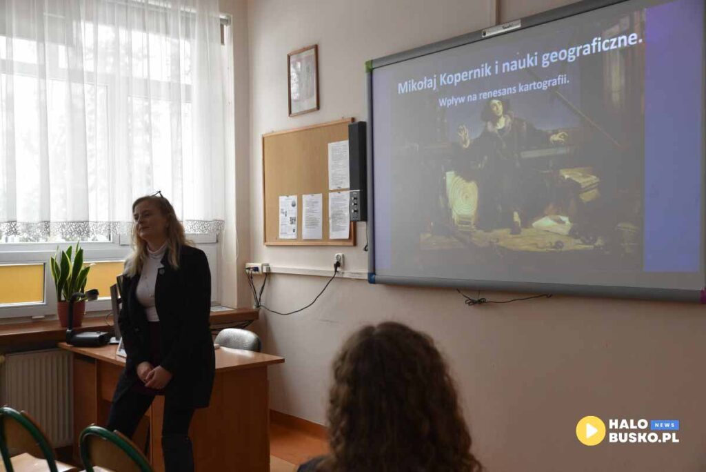 zsp Konferencja naukowa z okazji 60 lecia Zespolu Szkol Ponadpodstawowych0A0Aim. Mikolaja Kopernika w Busku Zdroju 03