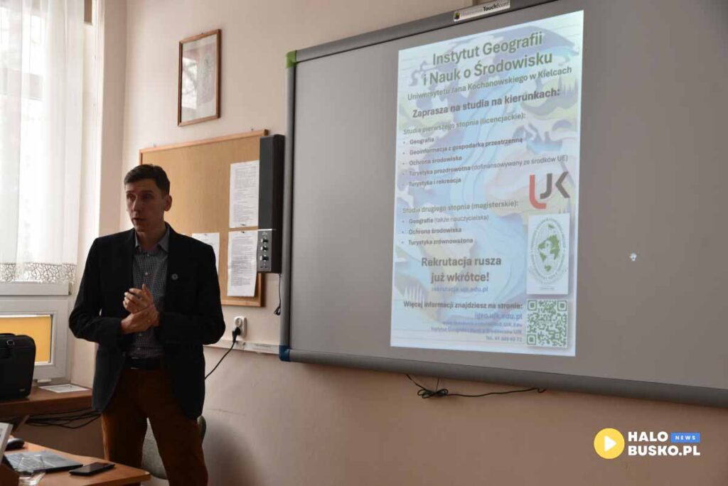 zsp Konferencja naukowa z okazji 60 lecia Zespolu Szkol Ponadpodstawowych0A0Aim. Mikolaja Kopernika w Busku Zdroju 19