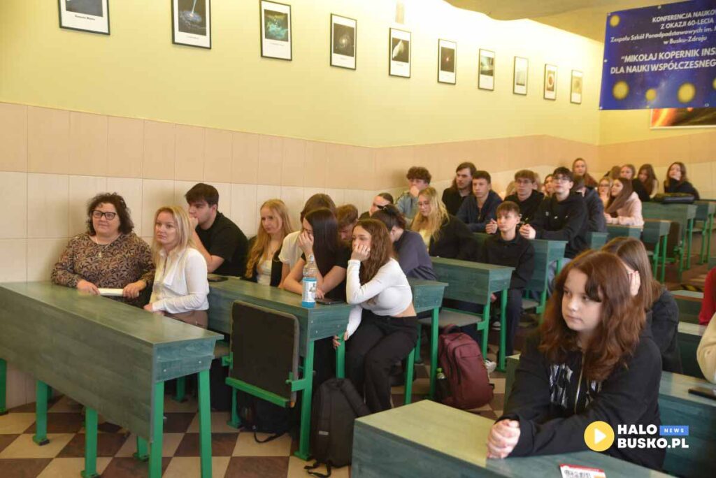 zsp Konferencja naukowa z okazji 60 lecia Zespolu Szkol Ponadpodstawowych0A0Aim. Mikolaja Kopernika w Busku Zdroju 43