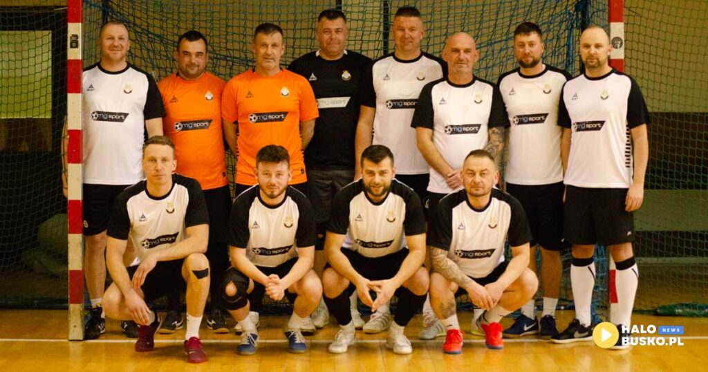 memorial szymona kowala w busku zdroju 10