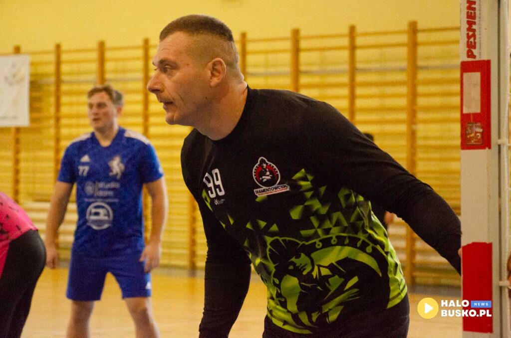 memorial szymona kowala w busku zdroju 28