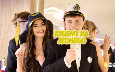 Maturzyści ZST-I w Busku-Zdroju świętowali studniówkę w Szanieckim Dworze.