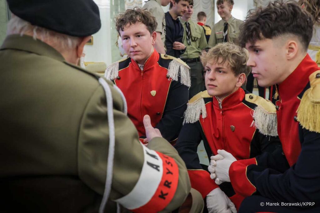 uczniowie z I LO w Busku Zdroju w Palacu Prezydenckim 3