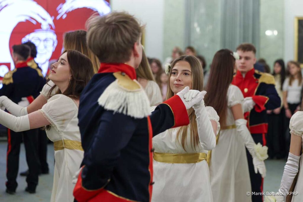 uczniowie z I LO w Busku Zdroju w Palacu Prezydenckim 4