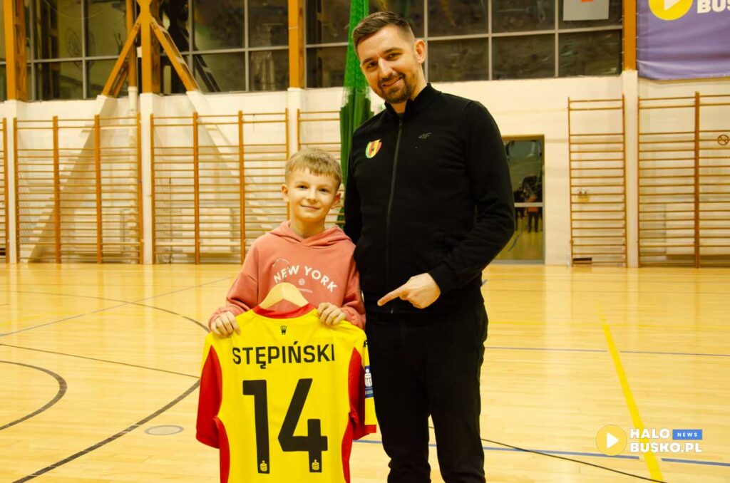 v memorial szymona kowala w futsalu w busku zdroju 01