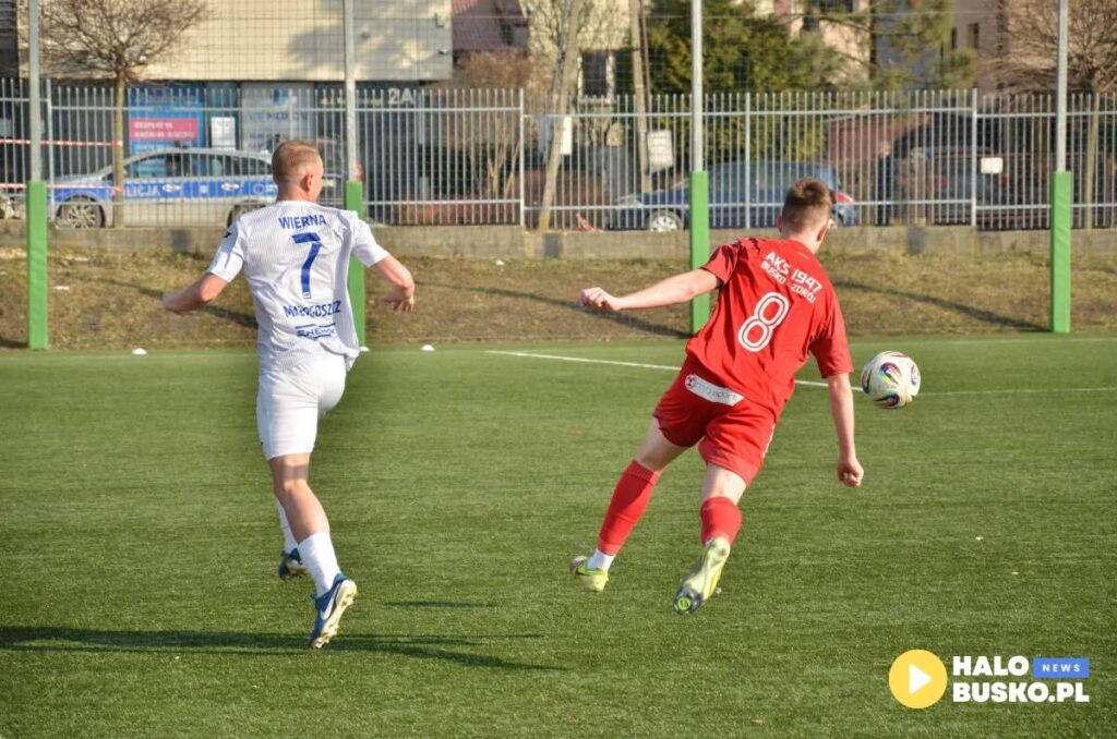 AKS 1947 Busko Zdroj Wierna Malogoszcz13
