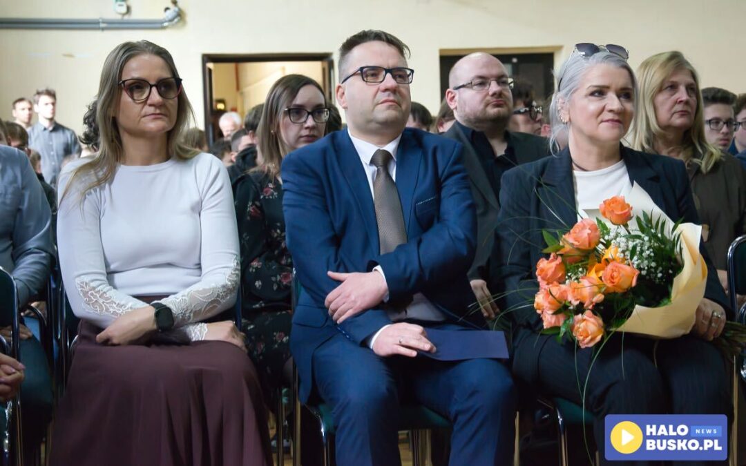 Maturzyści z ZST-I w Busku-Zdroju zakończyli rok szkolny.