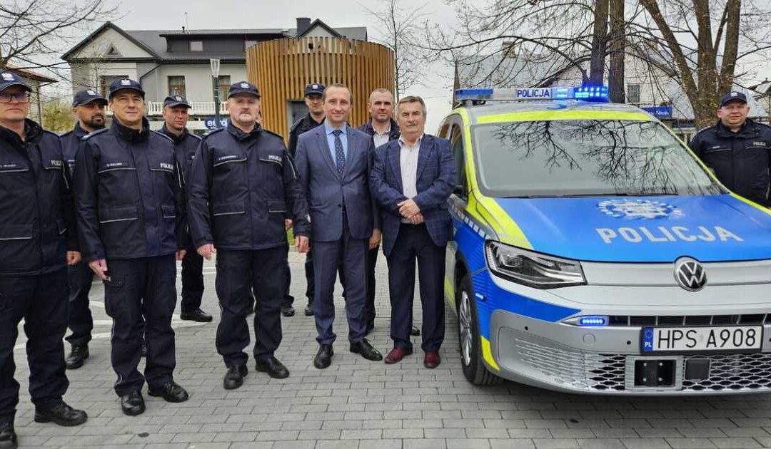 Przekazanie radiowozu Volkswagen Caddy w Solcu-Zdroju