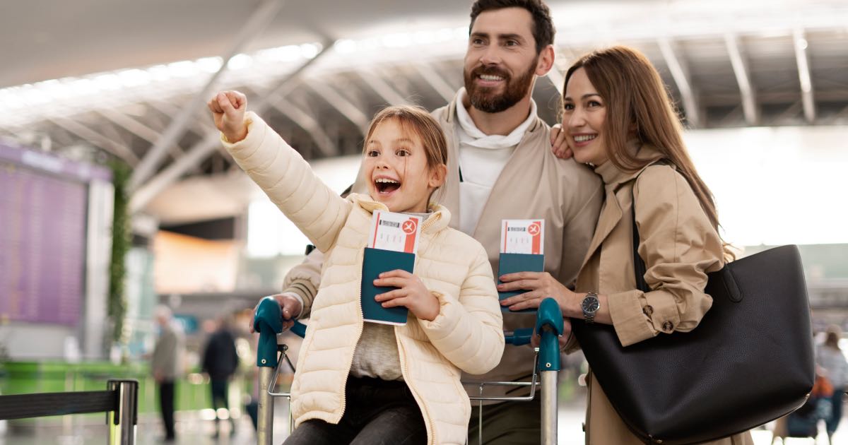 Bezpieczne podróże – odwiedź biuro ubezpieczeń Moniki Rogala w Broninie.