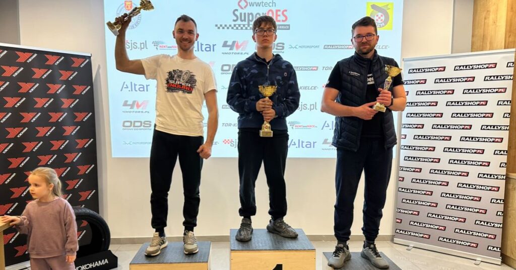 wesołowscy na podium na torze kielce