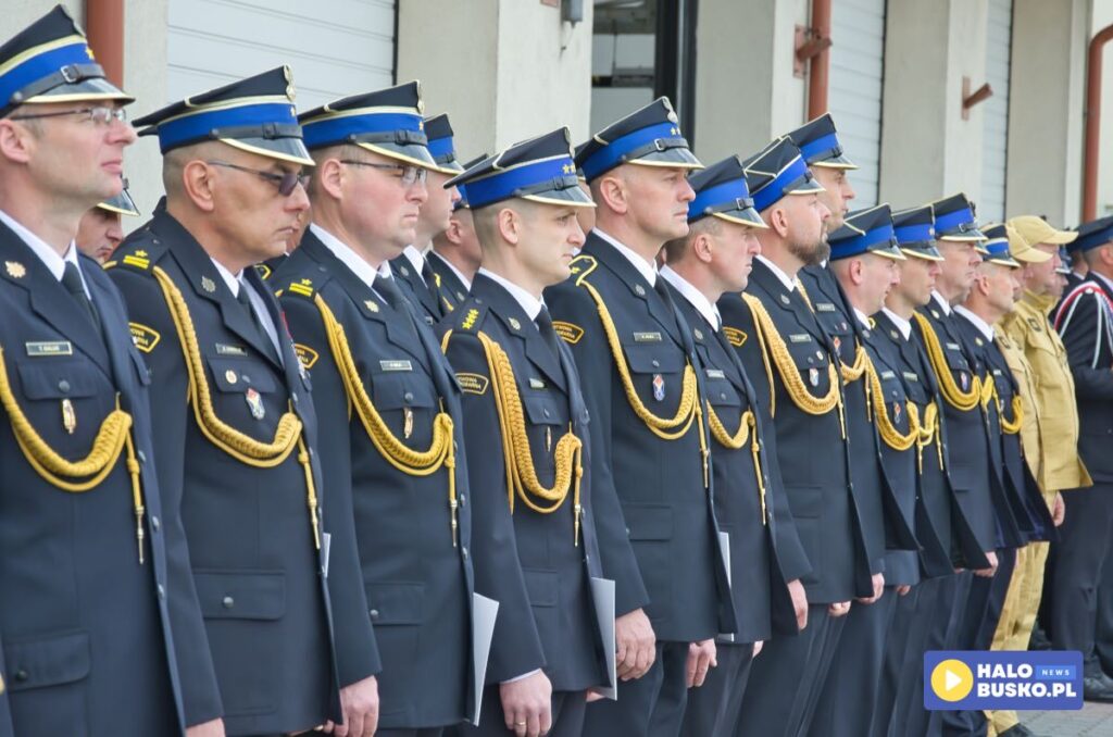 obchody dnia strażaka powiatowe obchody dnia strazaka w busku zdroju 15
