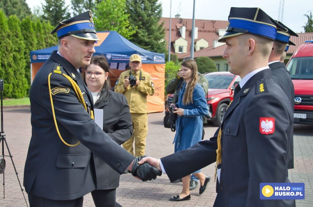 obchody dnia strażaka powiatowe obchody dnia strazaka w busku zdroju 4