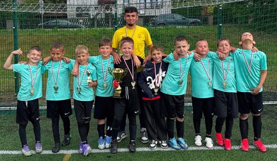 Akademia Piłkarska Champions Busko-Zdrój z brązowym medalem Mistrzostw Polski. Wielki sukces rocznika 2017
