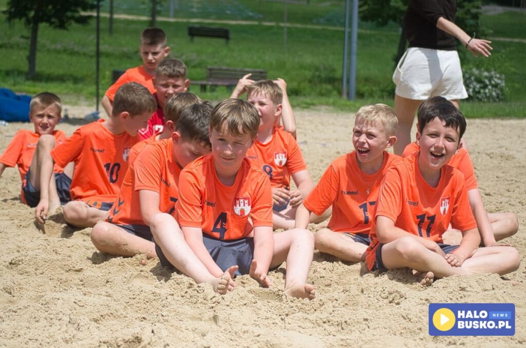 handbalove kids w busku zdroju turniej plazowy 15