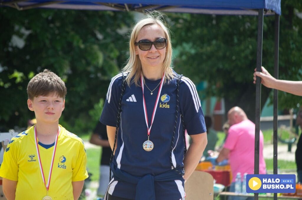 handbalove kids w busku zdroju turniej plazowy 18