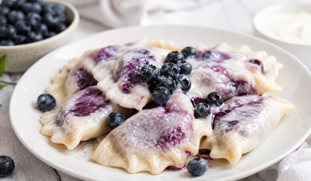 Pierogi z jagodami wracają do Buska-Zdroju. Pierogarnia Monilla zapowiada letni hit.