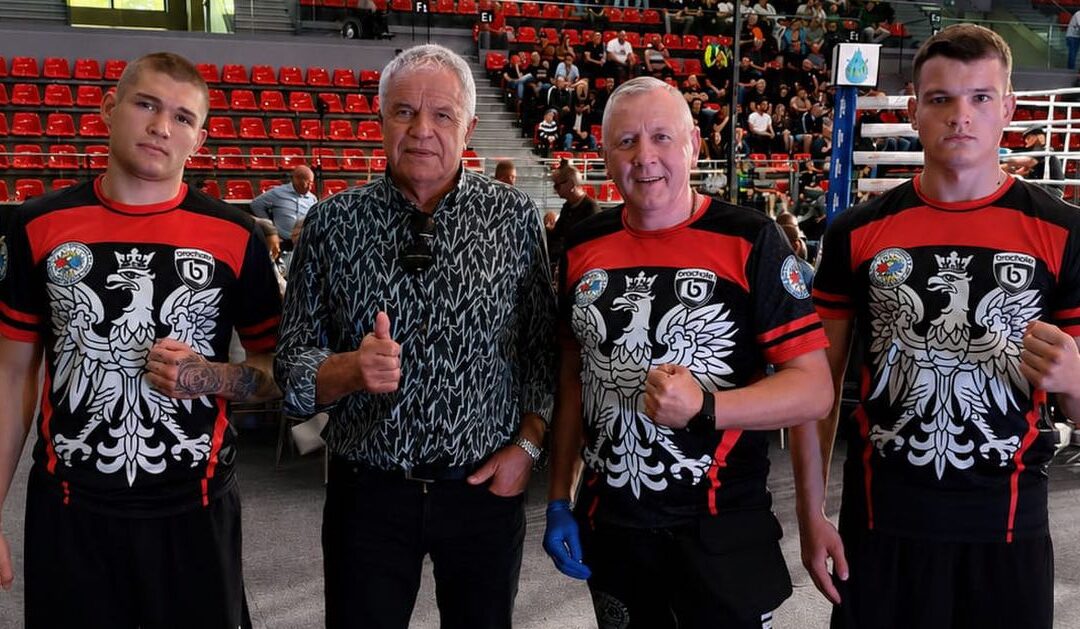 Prezes TYMEX Boxing Promotion pogratulował pięściarzom Ring Busko-Zdrój po zwycięskich walkach.