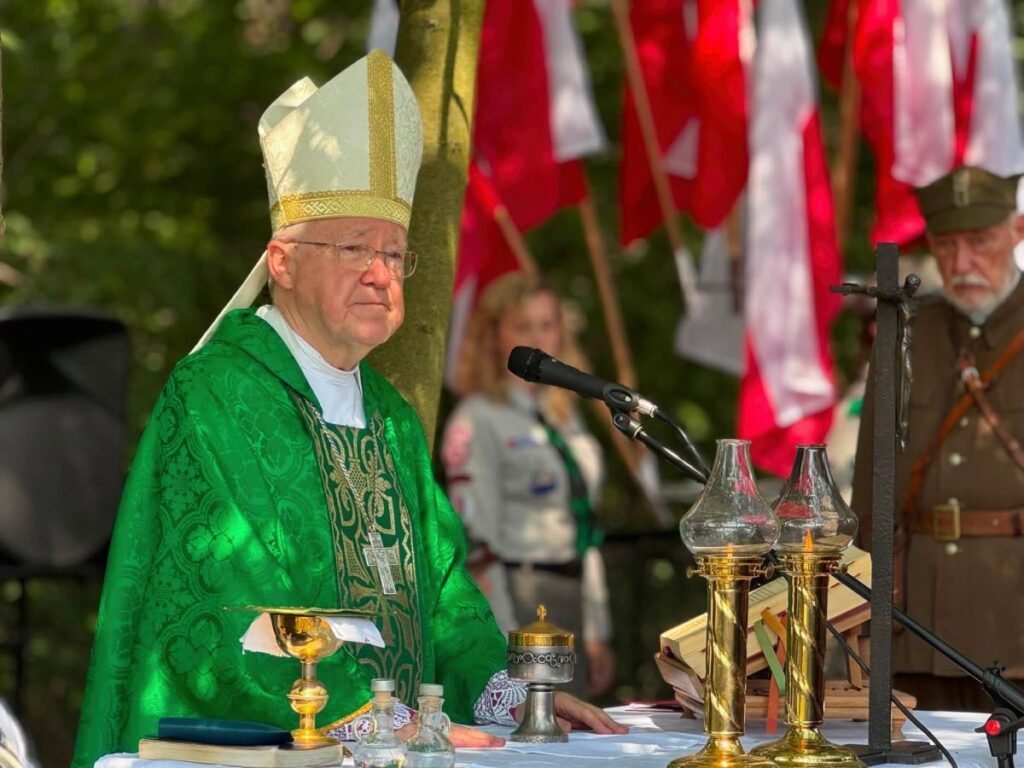 uroczystości uroczystości w lesie wełeckim koło buska-zdroju