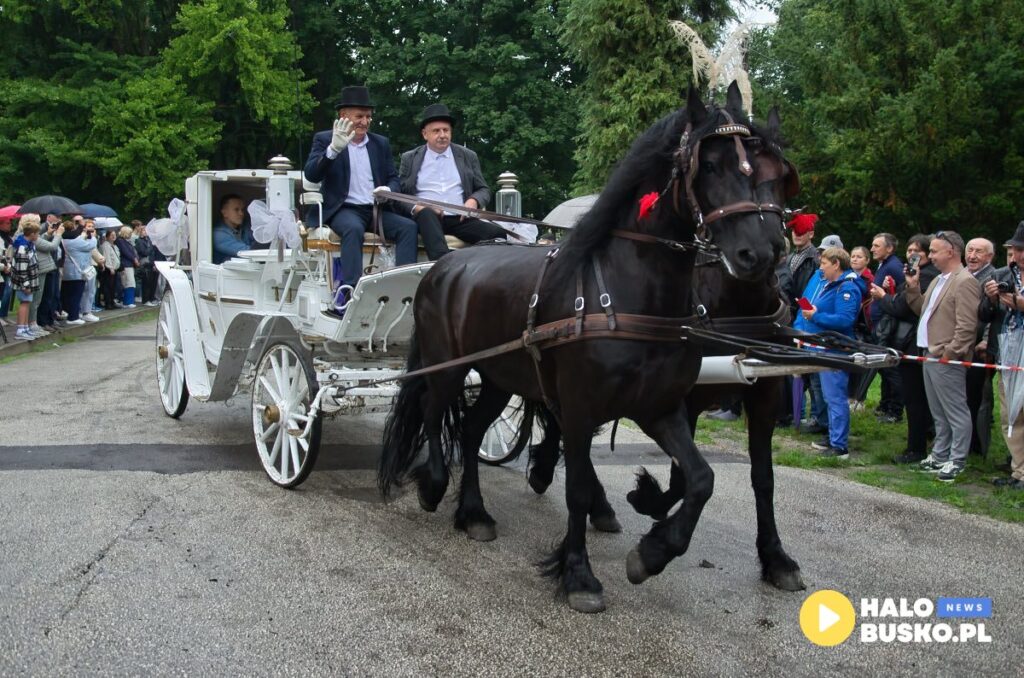 nadnidziańska parada karet IV Nadnidzianska Parada Karet i Zaprzegow Konnych w Chrobrzu 13