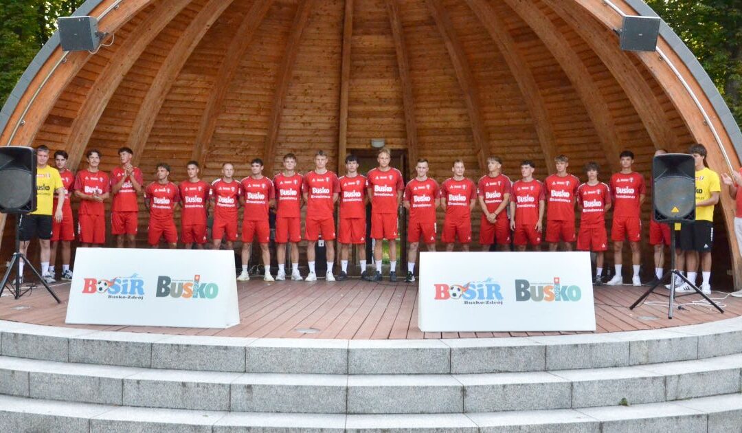 AKS 1947 Busko-Zdrój oficjalnie zaprezentował kadrę na sezon 2026/2027 w III lidze.