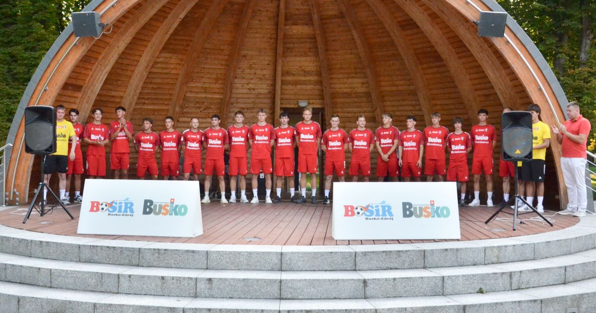 AKS 1947 Busko-Zdrój oficjalnie zaprezentował kadrę na sezon 2026/2027 w III lidze.