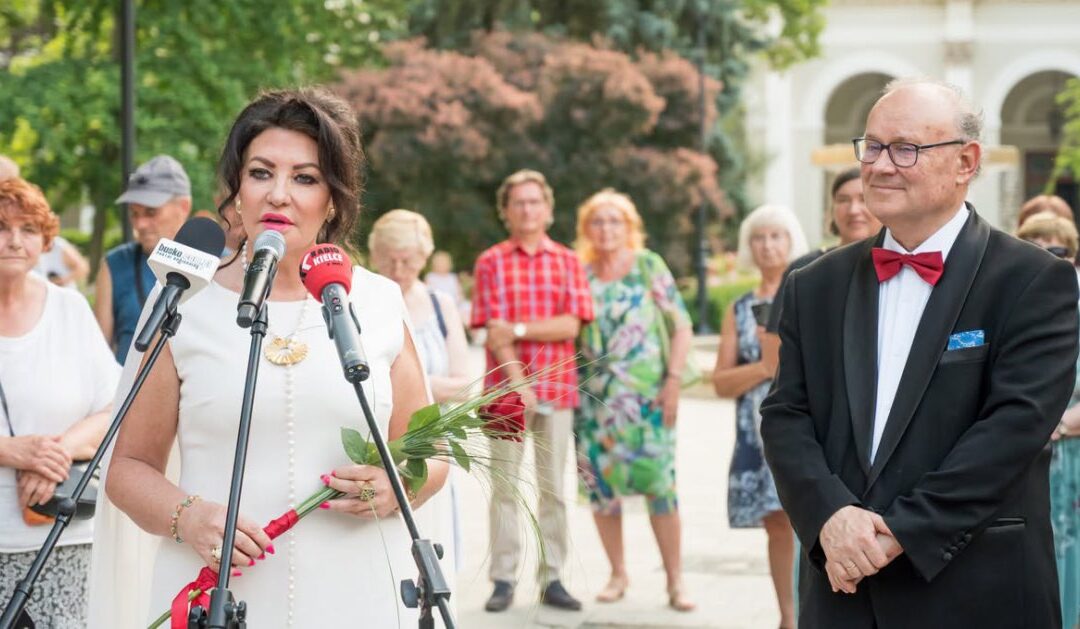 Nowe „Słoneczko Festiwalowe” w buskiej Alei Gwiazd. Wyróżnienie dla Alicji Węgorzewskiej.