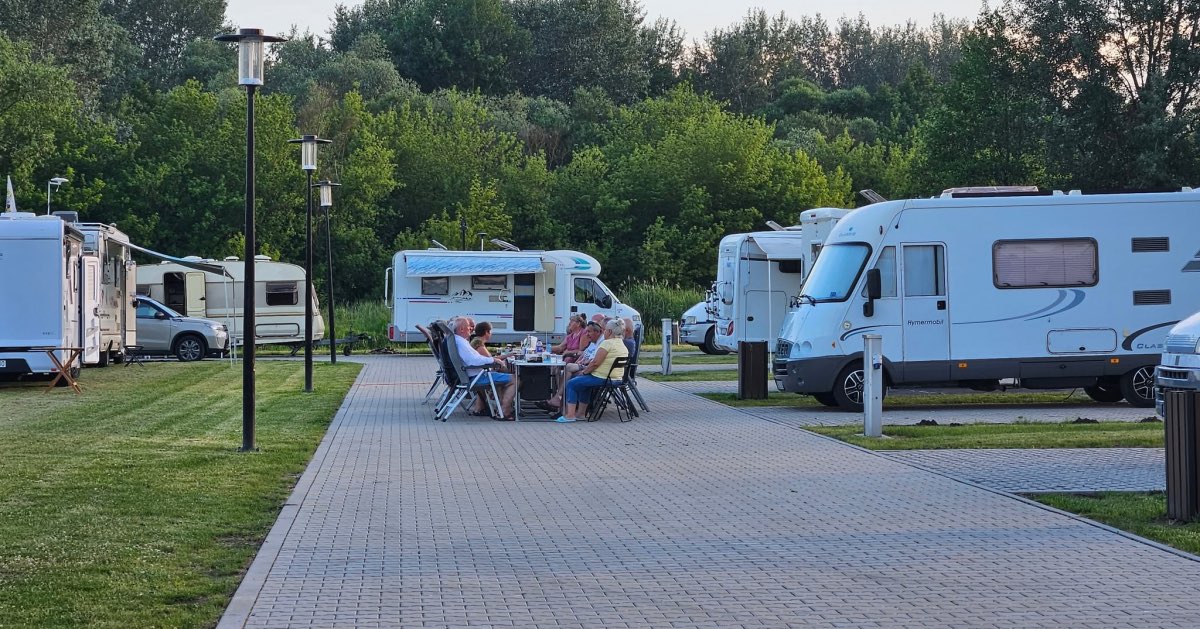 pole dla kamperów w wiślicy pole dla kamperów w wiślicy