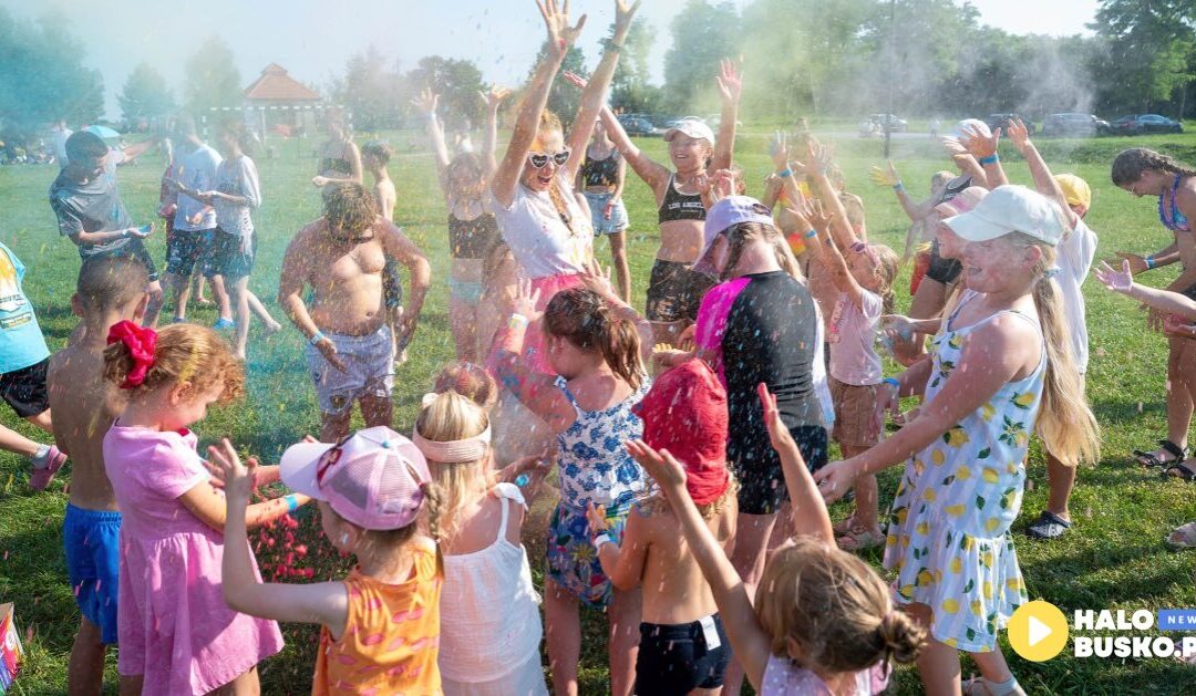 Akademia Pływaków Pirania zakończyła sezon 2025/2026. Był czas nauki, sukcesów i wspólnej zabawy.