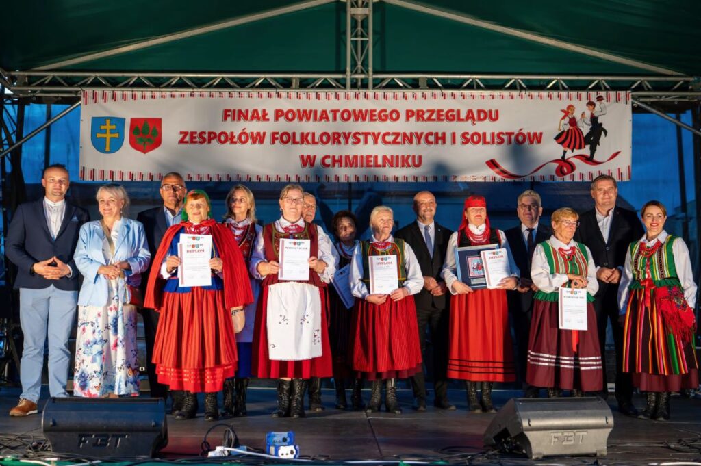 26. Powiatowy Przeglad Zespolow Folklorystycznych i Solistow 1