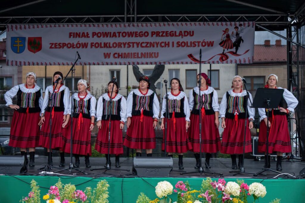 26. Powiatowy Przeglad Zespolow Folklorystycznych i Solistow 2