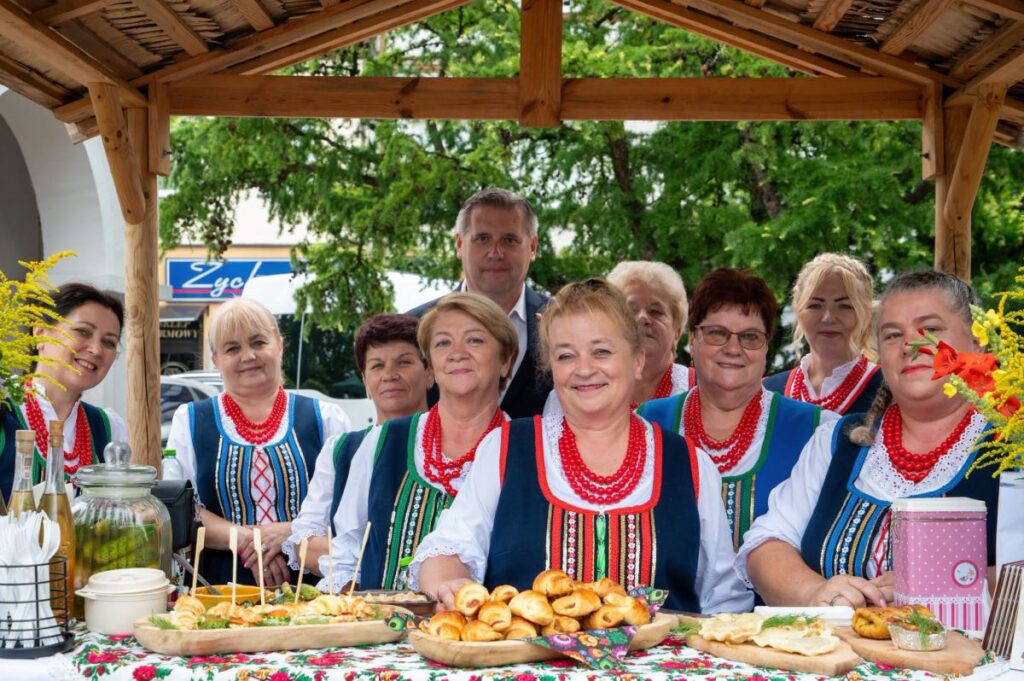 26. Powiatowy Przeglad Zespolow Folklorystycznych i Solistow 6