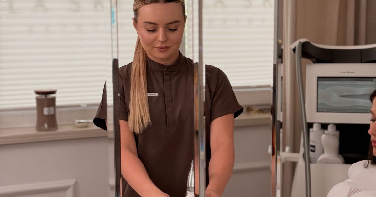 Cellulit i utrata jędrności skóry? La Skin Clinic w Busku-Zdroju stawia na indywidualne terapie modelujące sylwetkę.