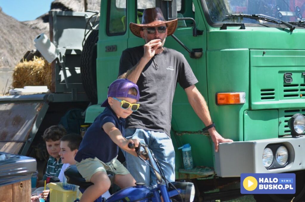 moto piknik w muzeum wsi kieleckiej w tokarni 1
