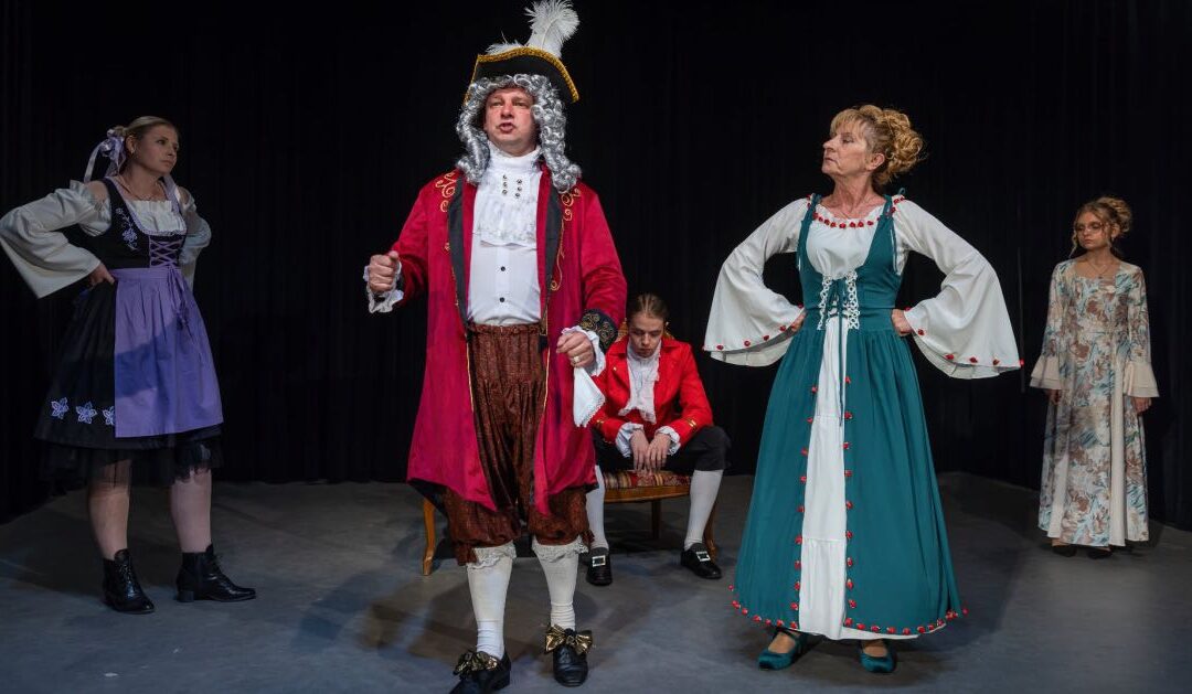 Teatr Ciut Frapujący zapowiada premierę „Mieszczanin szlachcicem”.