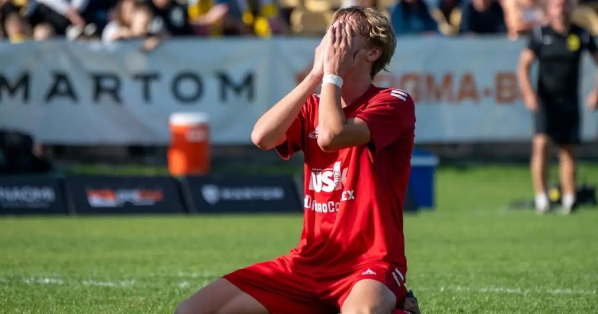 AKS Busko-Zdrój przegrał derby z Naprzodem Jędrzejów AKS Busko-Zdrój przegrał derby z Naprzodem Jędrzejów