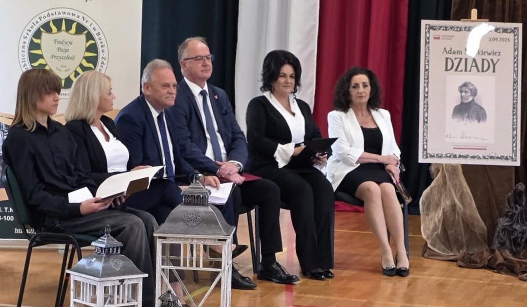 „Dziady” Adama Mickiewicza wybrzmiały podczas Narodowego Czytania w „Jedynce” w Busku-Zdroju