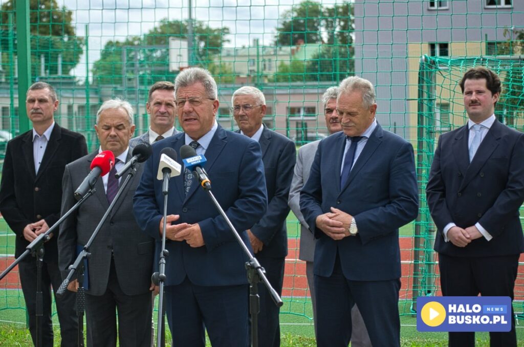 sala gimnastyczna sala gimnastyczna powstanie w zsti w busku zdroju wraz z schronem 2