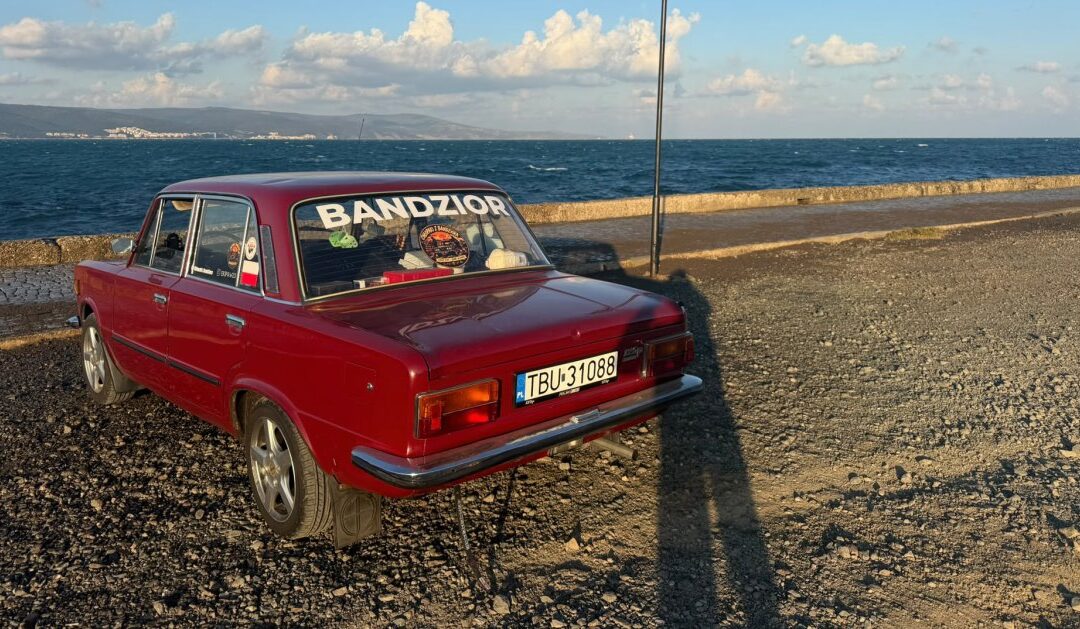 Chłopaki z Bandziora jadą przez Turcję w stronę Tajlandii