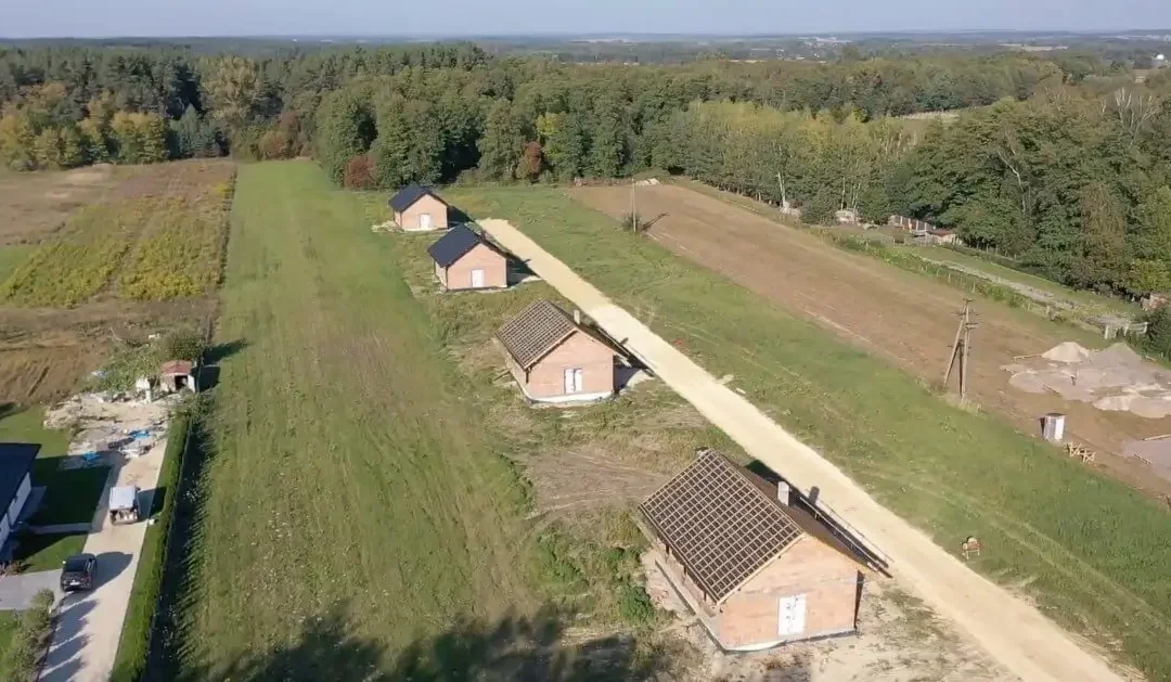 W Skorzowie powstają cztery nowe domy jednorodzinne na sprzedaż