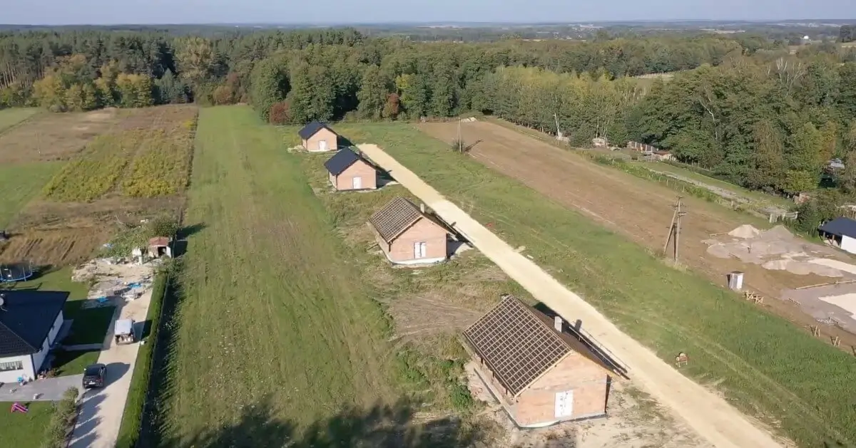 W Skorzowie powstają cztery nowe domy jednorodzinne na sprzedaż